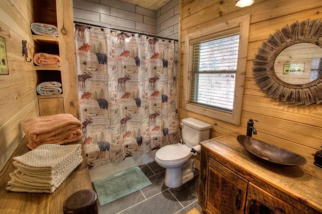 Вилла Honeymoon Getaway In Woods Near Noc And Smoky Mtn Rr Брайсон-Сити Экстерьер фото